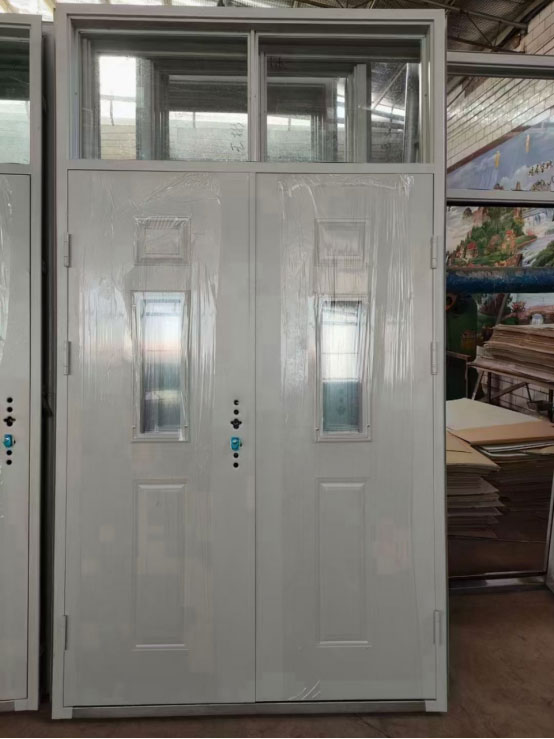 平凉学校教室门 平凉学校教室门