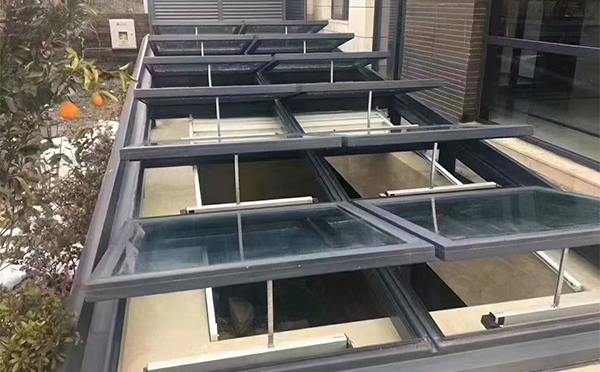 某轨道交通车辆维修车间平凉排烟窗应用